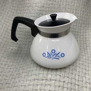 RARE Backstamp 1960s Vintage Corning Ware Blue Cornflower 6 cup teapot with lid
